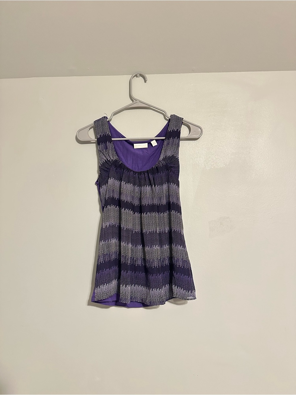 New York & Company Women's Purple Patterned Tank Top Size XS
